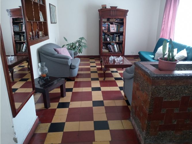 Casa de 4 alcobas en venta en Prado, Medellín, 270 m² · foto 4 de 24