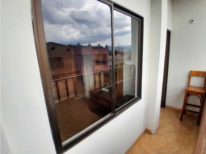Casa de 8 alcobas en venta en Bombona No.1, Medellín, 235 m² · foto 13 de 24
