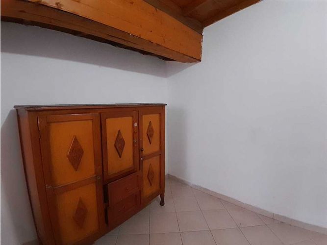 Casa de 8 alcobas en venta en Bombona No.1, Medellín, 235 m² · foto 19 de 24