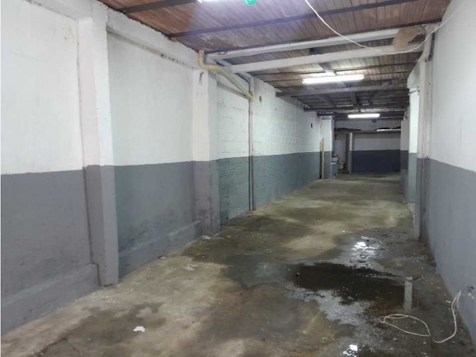 Local en arriendo en San Diego, Medellín, 120 m² · foto 2 de 10
