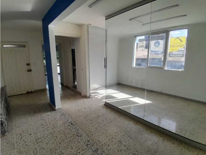 Oficina en arriendo en Lorena, Medellín, 42 m² · foto 3 de 17