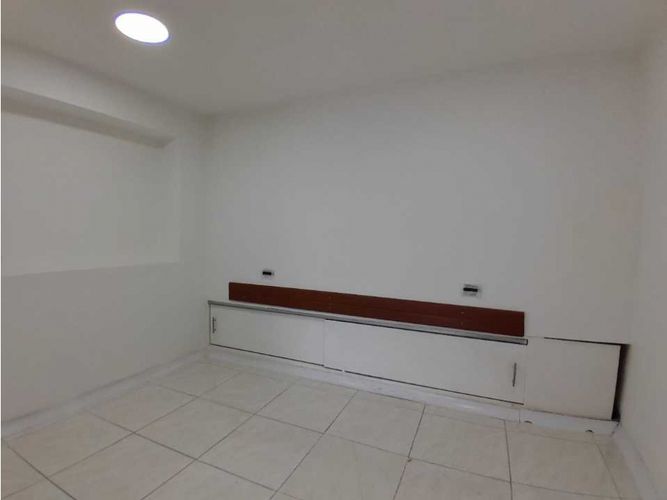 Local en arriendo en San Diego, Medellín, 37 m² · foto 2 de 11