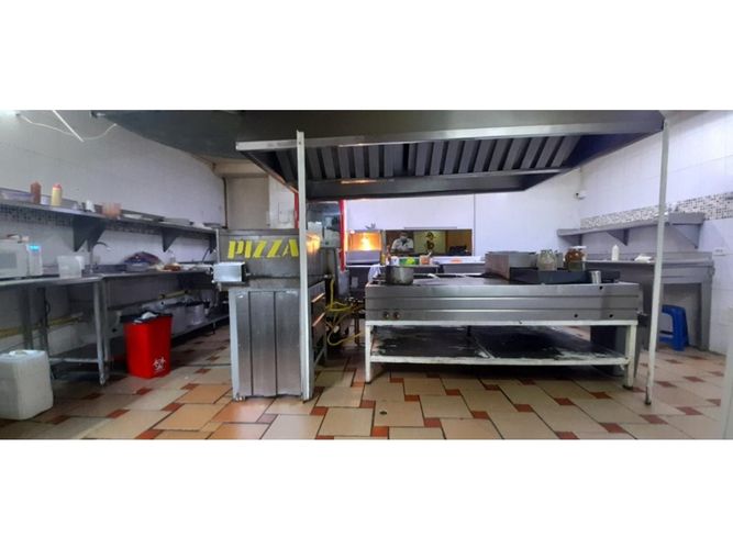 Edificio en venta en Jesus Nazareno, Medellín, 560 m² · foto 10 de 19