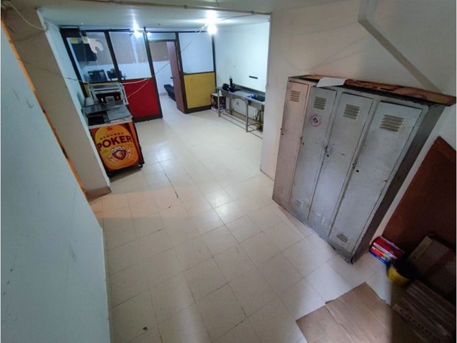 Edificio en venta en Jesus Nazareno, Medellín, 560 m² · foto 13 de 19