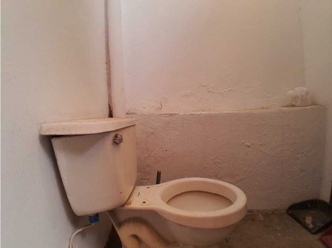Bodega en arriendo en Naranjal, Medellín, 100 m² · foto 5 de 10