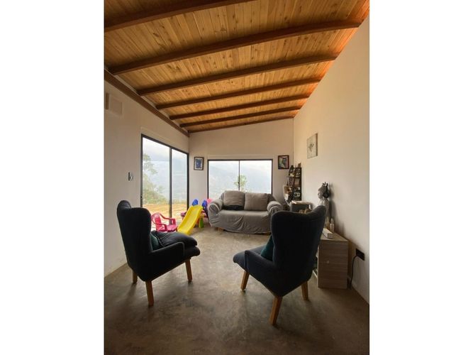 Casa de 2 alcobas en venta en Cristo Rey, Copacabana, 65 m² · foto 9 de 18