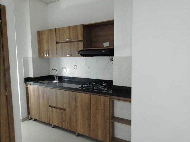 Local en arriendo en Bombona No.1, Medellín, 154 m² · foto 2 de 20