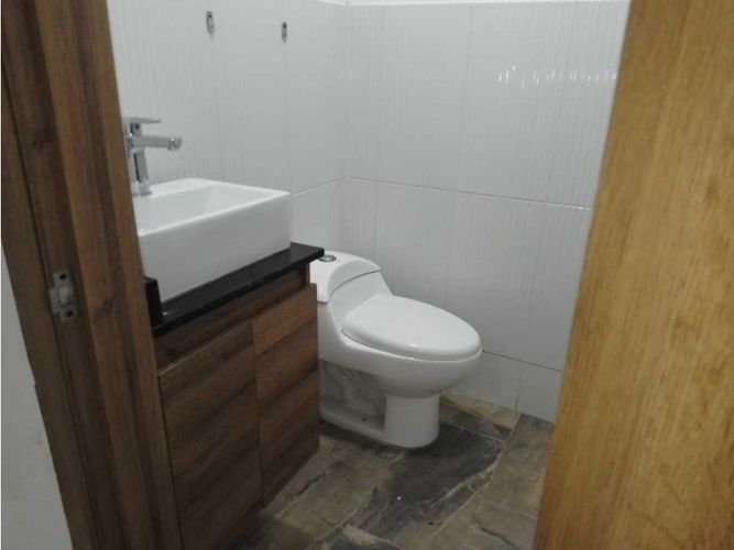 Local en arriendo en Bombona No.1, Medellín, 154 m² · foto 18 de 20