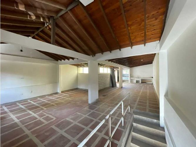 Local en arriendo en El Salvador, Medellín, 100 m² · foto 3 de 7