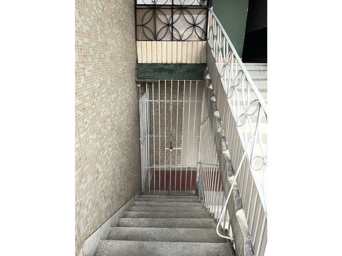 Apartaestudio en venta en La Candelaria, Medellín, 130 m² · foto 8 de 24