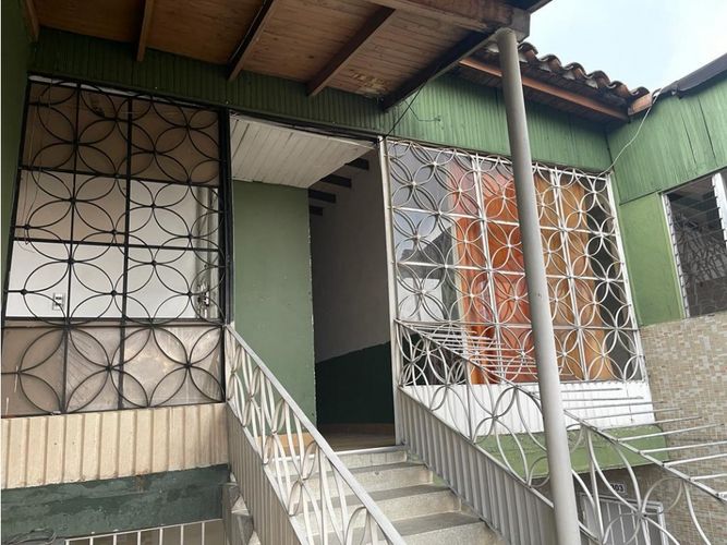 Apartaestudio en venta en La Candelaria, Medellín, 130 m² · foto 9 de 24