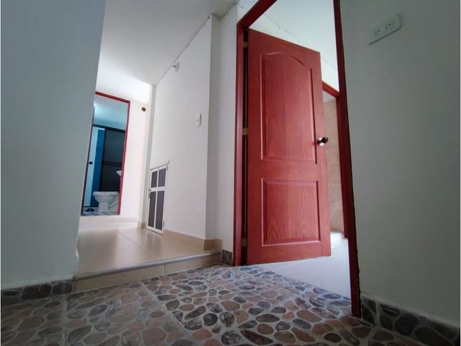 Casa de 5 alcobas en venta en Perez, Bello, 97 m² · foto 7 de 24