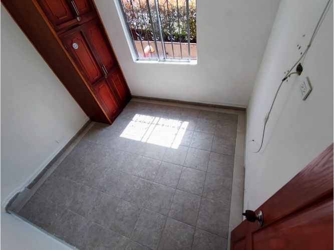 Casa de 5 alcobas en venta en Perez, Bello, 97 m² · foto 10 de 24
