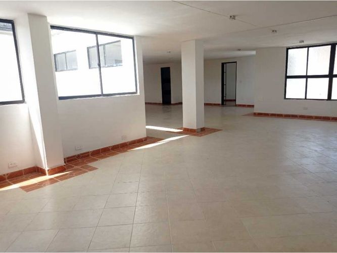 Local en arriendo en Estación Villa, Medellín, 190 m² · foto 15 de 19
