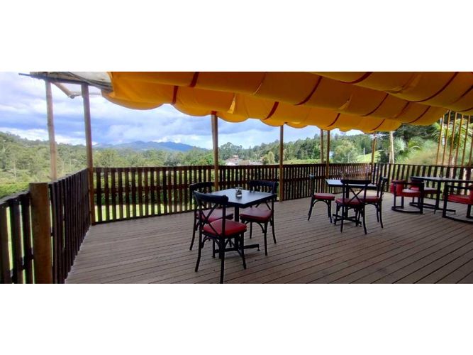 Local en arriendo en Las Acacias, Medellín, 185 m² · foto 2 de 24