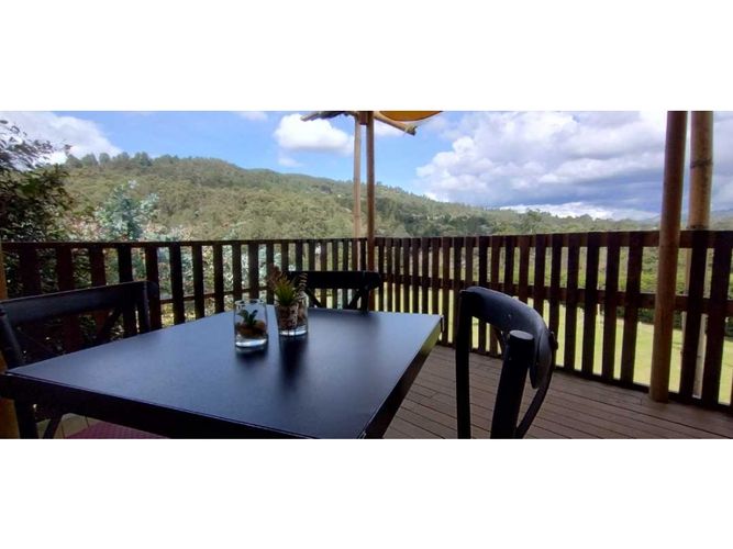 Local en arriendo en Las Acacias, Medellín, 185 m² · foto 3 de 24