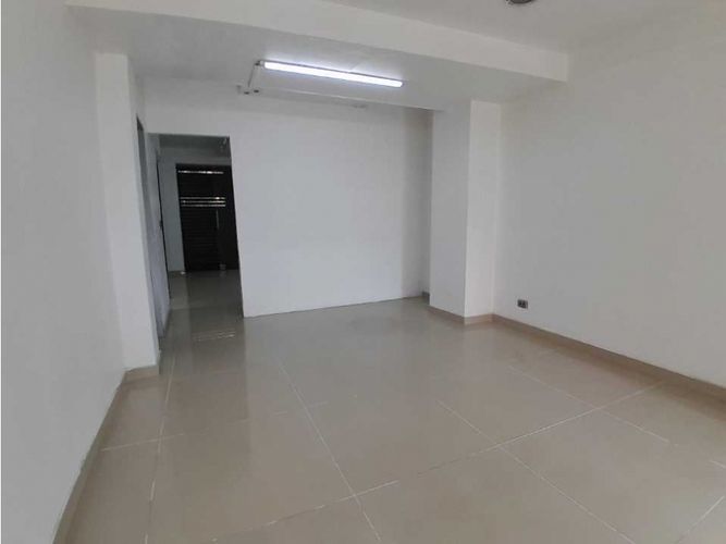 Local en arriendo en San Diego, Medellín, 79 m² · foto 3 de 14