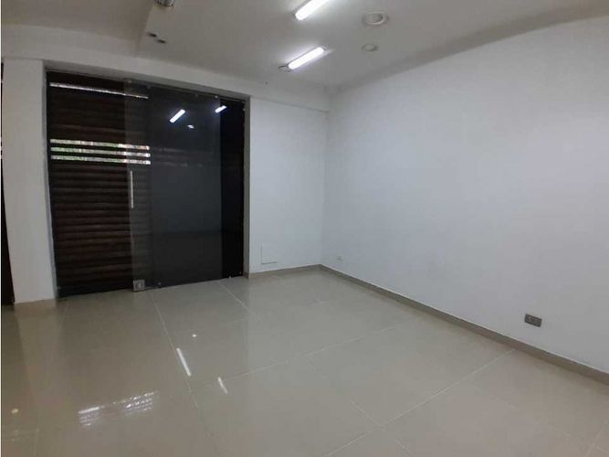 Local en arriendo en San Diego, Medellín, 79 m² · foto 5 de 14