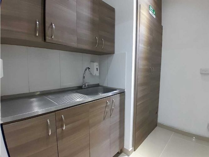 Local en arriendo en San Diego, Medellín, 79 m² · foto 11 de 14