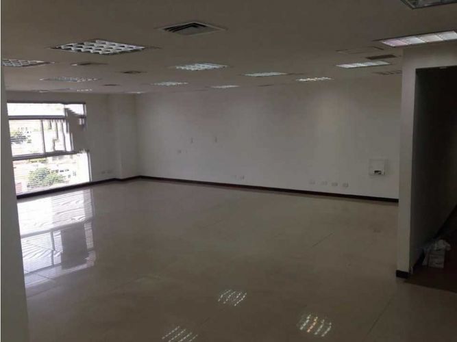 Oficina en arriendo en Laureles, Medellín, 78 m² · foto 3 de 6