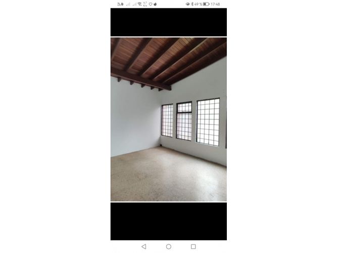 Casa de 7 alcobas en venta en Laureles, Medellín, 270 m² · foto 20 de 22