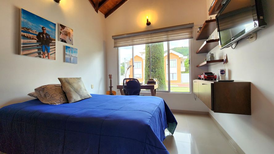 Casa de 4 alcobas en venta en Ruitoque, Piedecuesta, 270 m² · foto 4 de 12