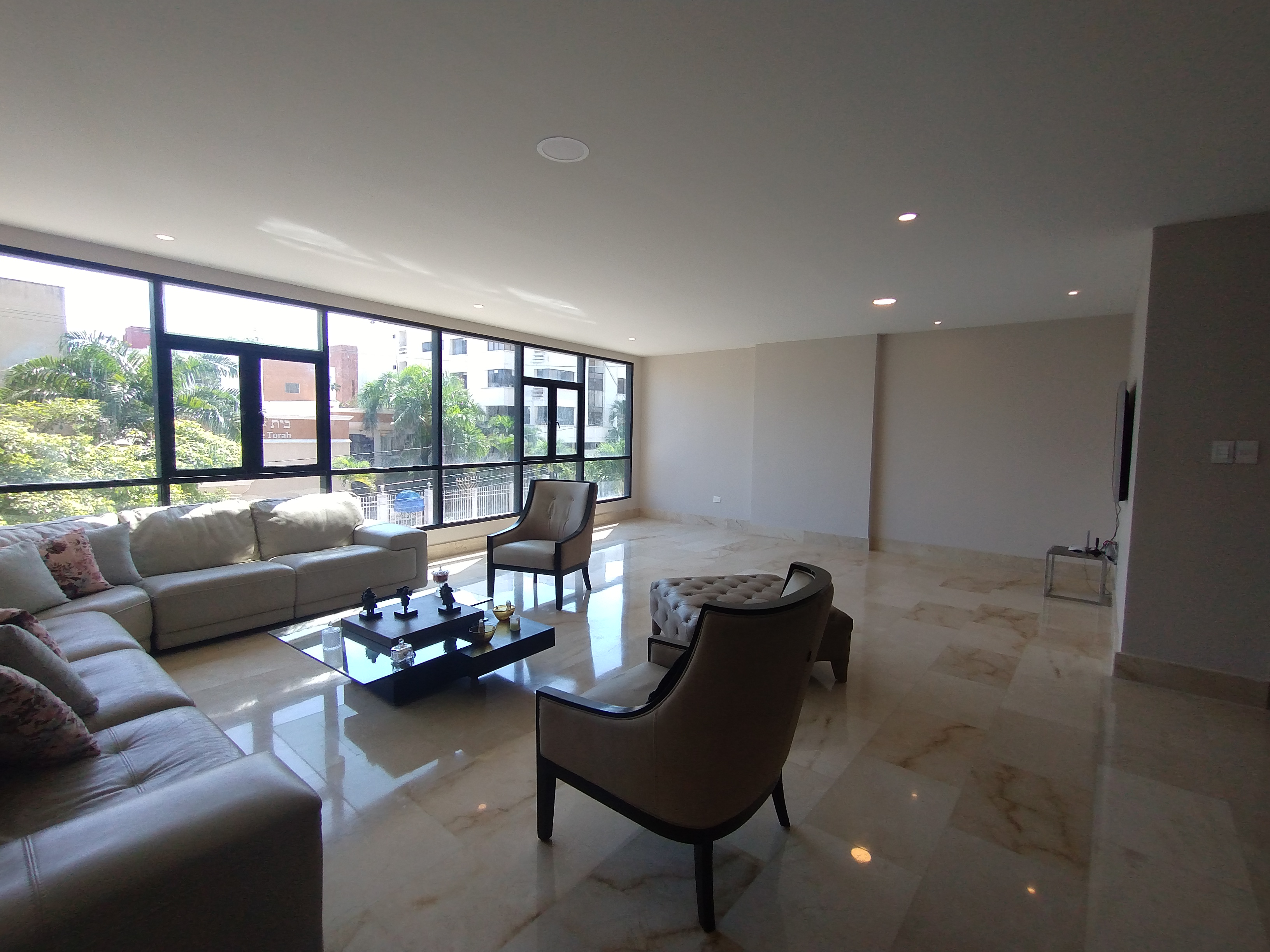 Apartamento en venta en Altos De Riomar, Barranquilla · foto 2 de 23