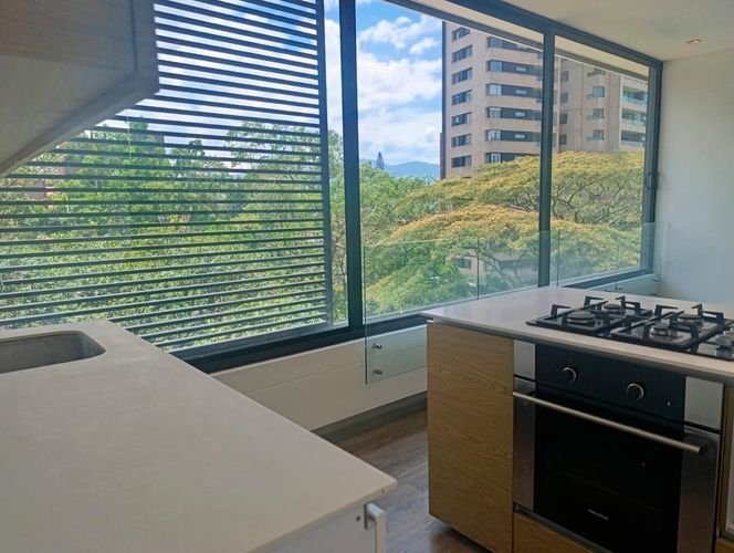 Apartamento de 1 alcoba en arriendo en El Poblado, Medellín, 88 m² · foto 3 de 15