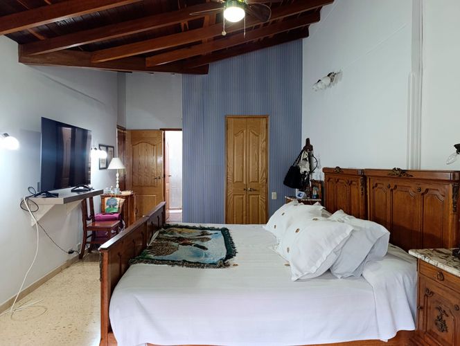 Casa de 3 alcobas en venta en El Poblado, Medellín, 240 m² · foto 6 de 14
