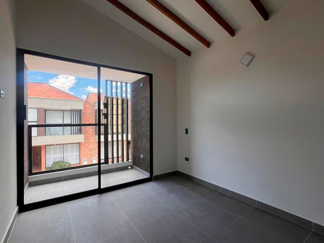 Casa de 3 alcobas en venta en La Ceja, 145 m² · foto 2 de 15