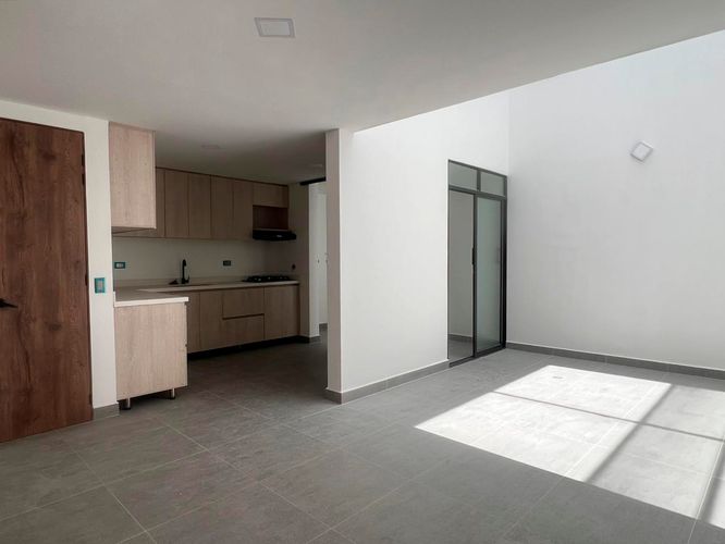 Casa de 3 alcobas en venta en La Ceja, 145 m² · foto 3 de 15