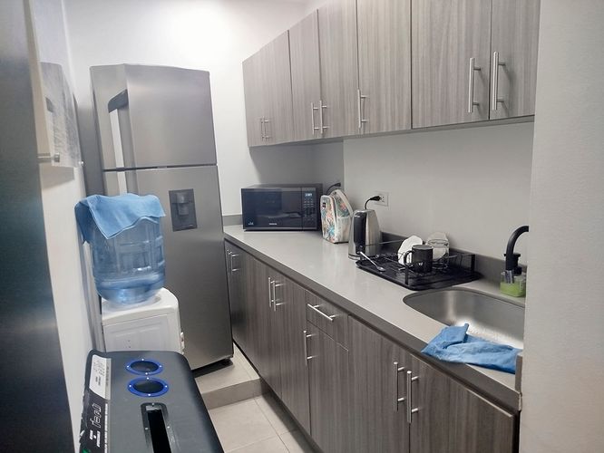 Oficina en arriendo en El Poblado, Medellín, 130 m² · foto 16 de 17