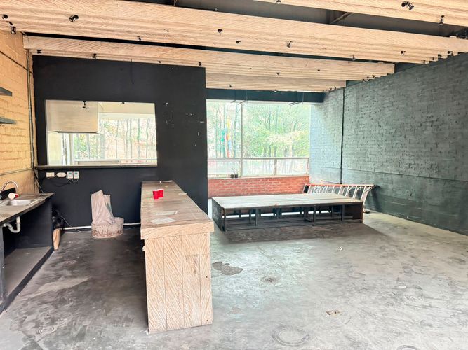 Local en arriendo en El Poblado, Medellín, 73 m² · foto 3 de 5