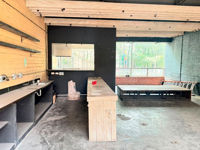 Local en arriendo en El Poblado, Medellín, 73 m² · foto 5 de 5