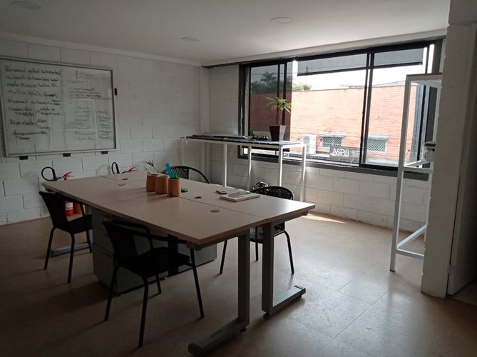 Bodega en arriendo en El Poblado, Medellín, 285 m² · foto 8 de 19