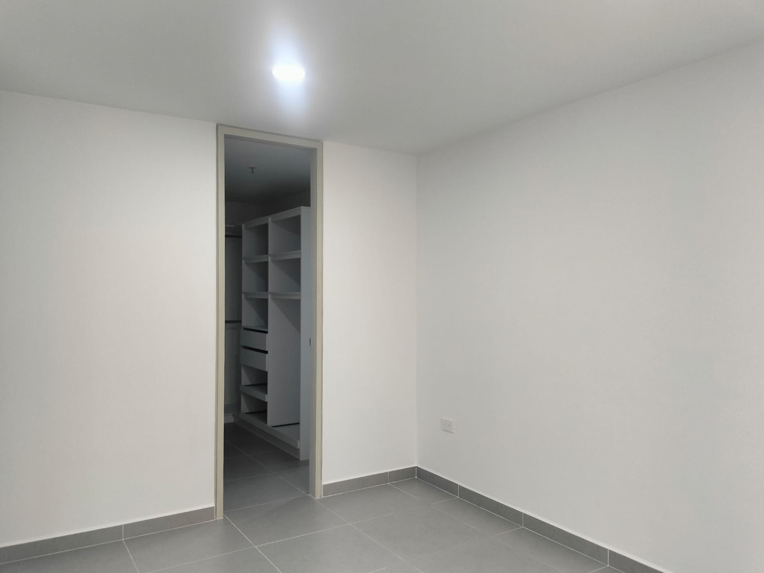 Apartamento en venta en Loma Benedictinos, Envigado · foto 11 de 17