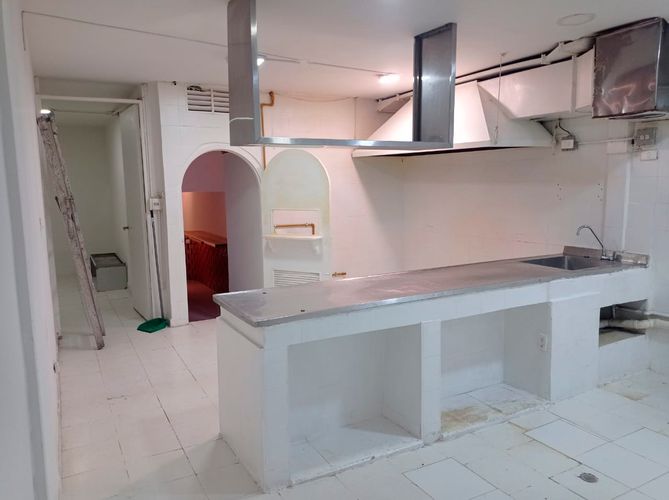 Local en arriendo en Laureles, Medellín, 130 m² · foto 8 de 15