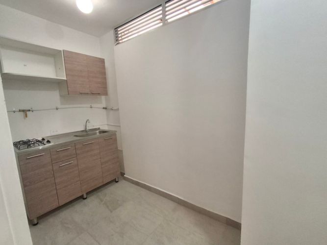 Local en arriendo en Las Acacias, Medellín, 60 m² · foto 9 de 15