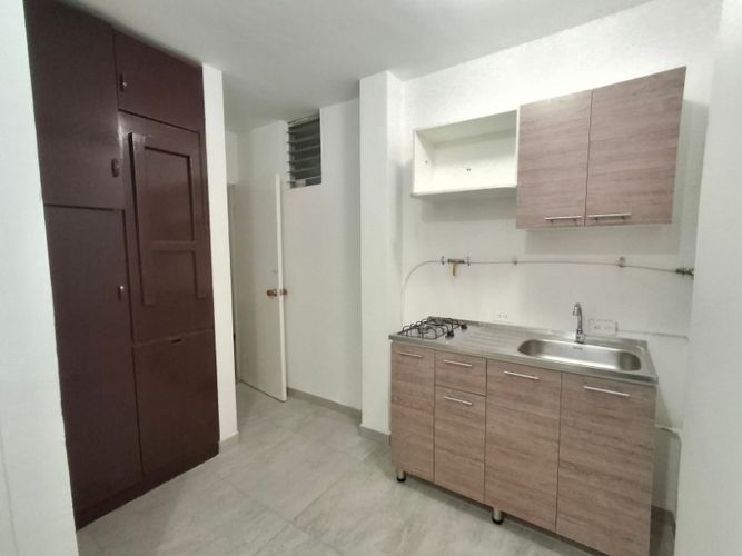 Local en arriendo en Las Acacias, Medellín, 60 m² · foto 10 de 15