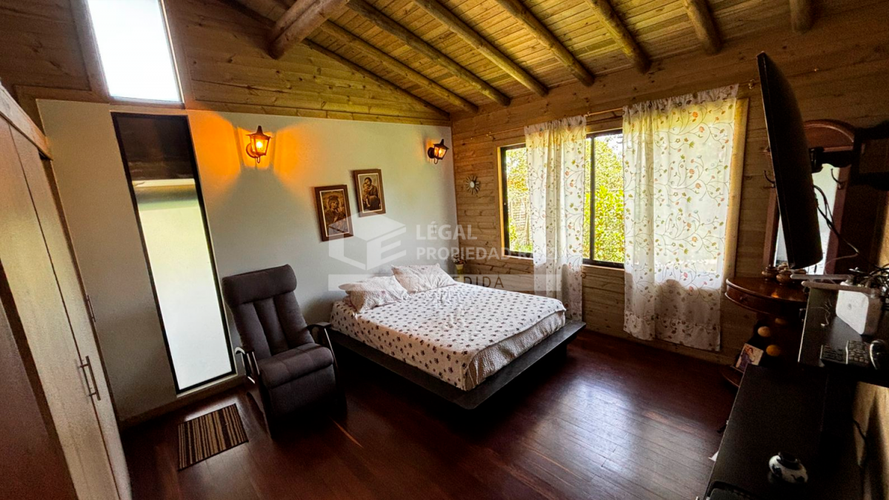 Finca en venta en Santa Elena, Medellín, 170 m² · foto 12 de 24