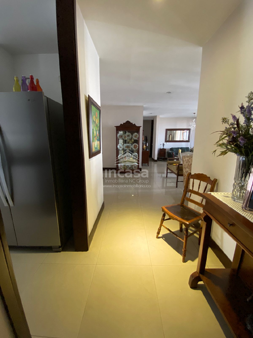 Apartamento de 3 alcobas en venta en Normandia, Cali, 185 m² · foto 3 de 16