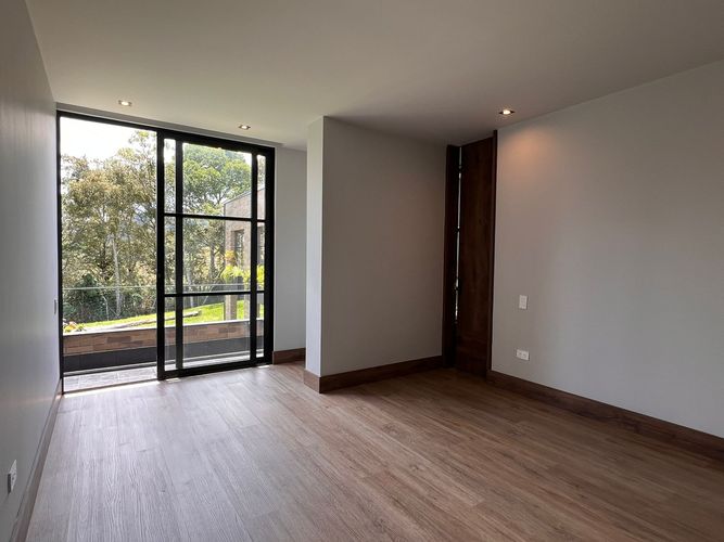 Casa de 4 alcobas en venta en Loma Del Chocho, Envigado, 430 m² · foto 13 de 20