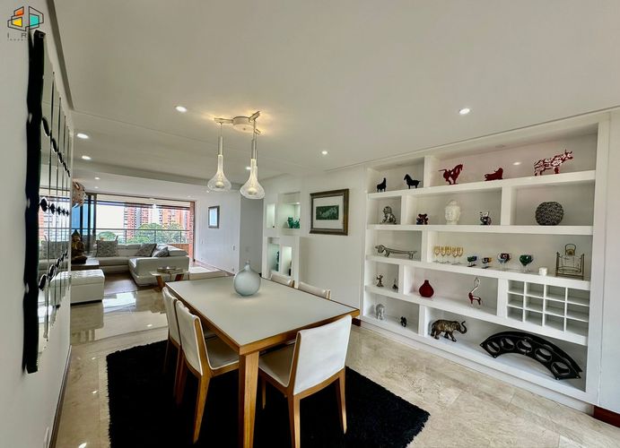 Apartamento de 4 alcobas en arriendo en La Calera, Medellín, 210 m² · foto 9 de 24
