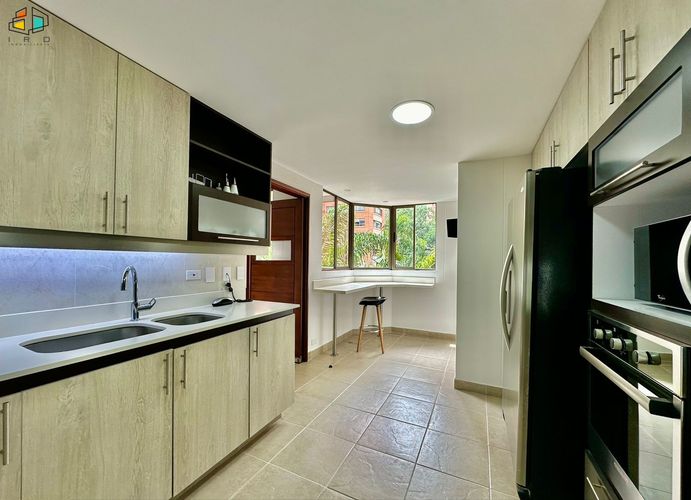 Apartamento de 4 alcobas en arriendo en La Calera, Medellín, 210 m² · foto 12 de 24