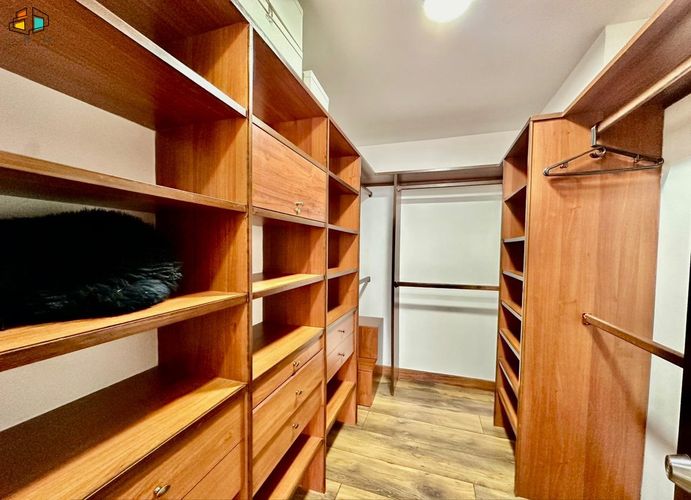 Apartamento de 4 alcobas en arriendo en La Calera, Medellín, 210 m² · foto 20 de 24
