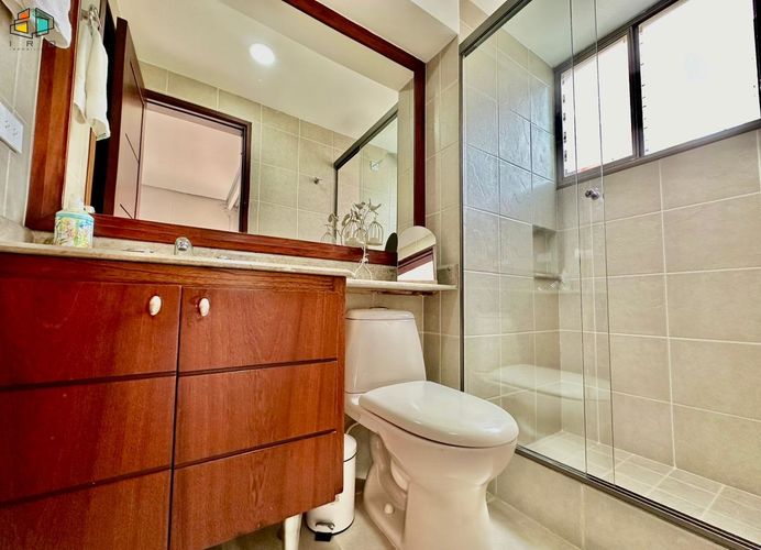 Apartamento de 4 alcobas en arriendo en La Calera, Medellín, 210 m² · foto 23 de 24