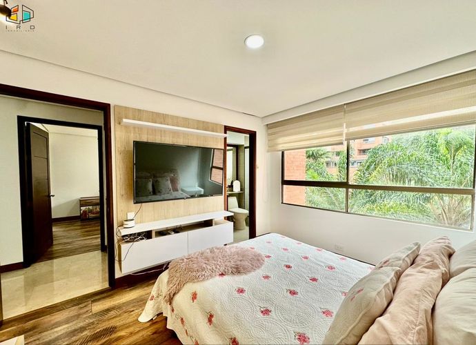 Apartamento de 4 alcobas en arriendo en La Calera, Medellín, 210 m² · foto 24 de 24