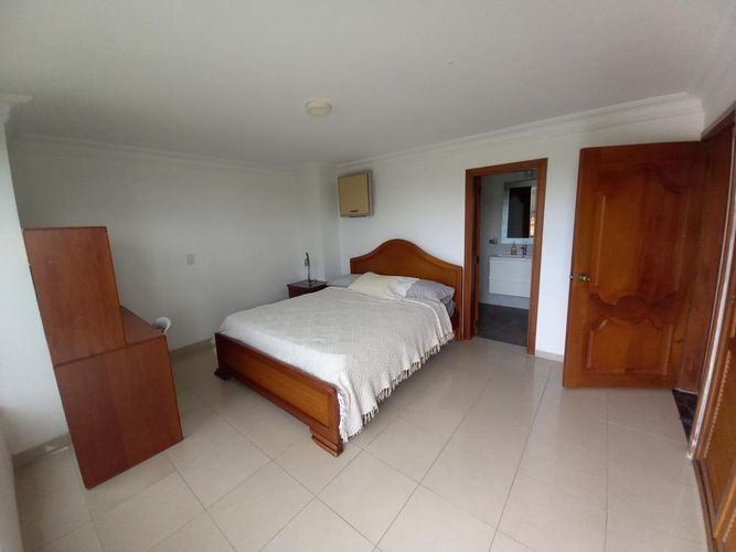 Casa de 7 alcobas en venta en Ciudad Jardin, Cali, 680 m² · foto 10 de 24