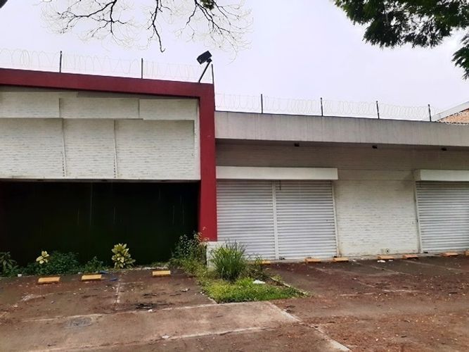 Local en venta en La Flora, Cali, 552 m² · foto 3 de 24