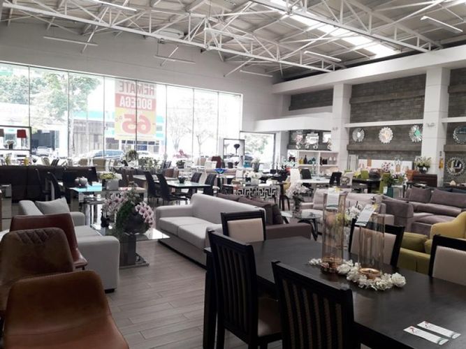 Local en arriendo en Los Cambulos, Cali, 2262 m² · foto 17 de 24